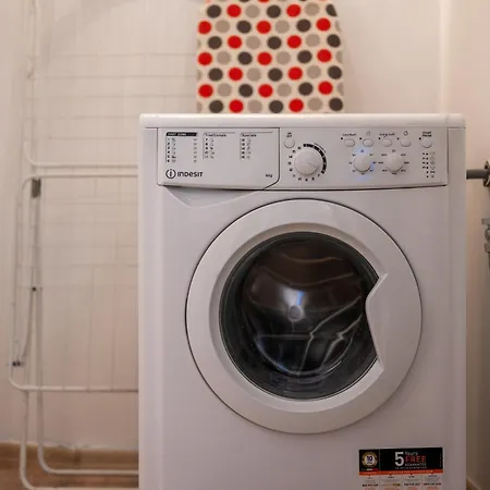 Martin's Treasure Center דירה